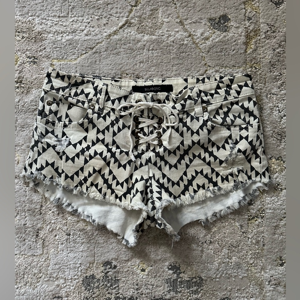 Festival Low-Waisted Shorts